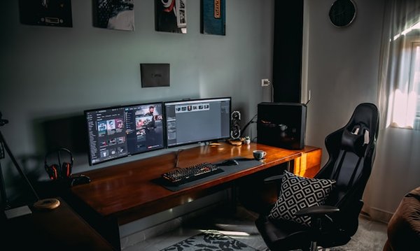 Comment un jeu de stratégie spatiale peut-il intégrer des scénarios basés sur l'exploration interplanétaire?